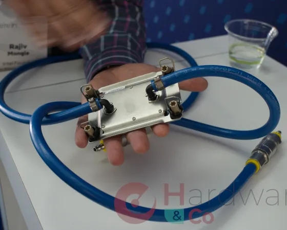 Intel Foundry Direct Connect Ihs Watercooling Tuyaux Thumb